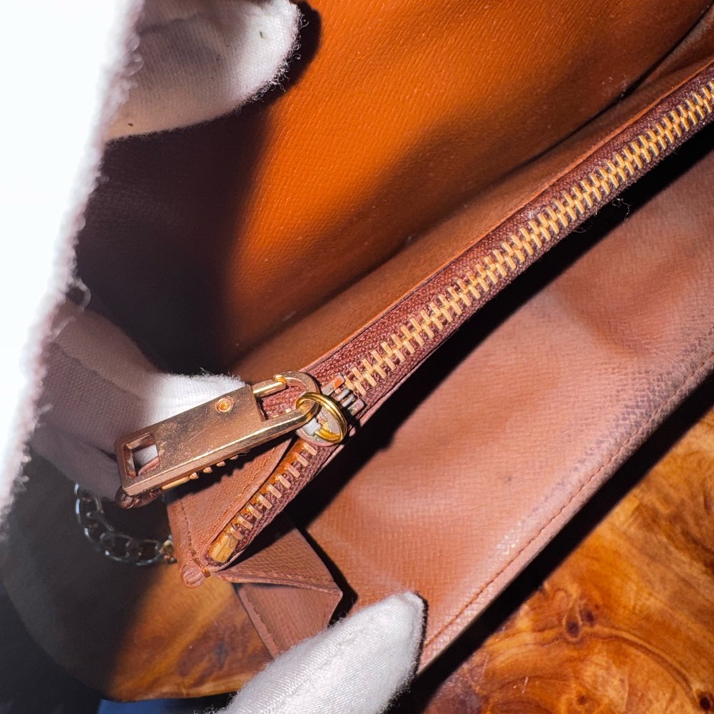 Louis Vuitton, Sarah, wallet, vintage monogram converted Crossbody - Picture 9 of 16